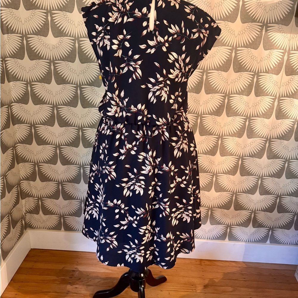Collective Concepts Black and Cream Floral Dress - Picture 2 of 7